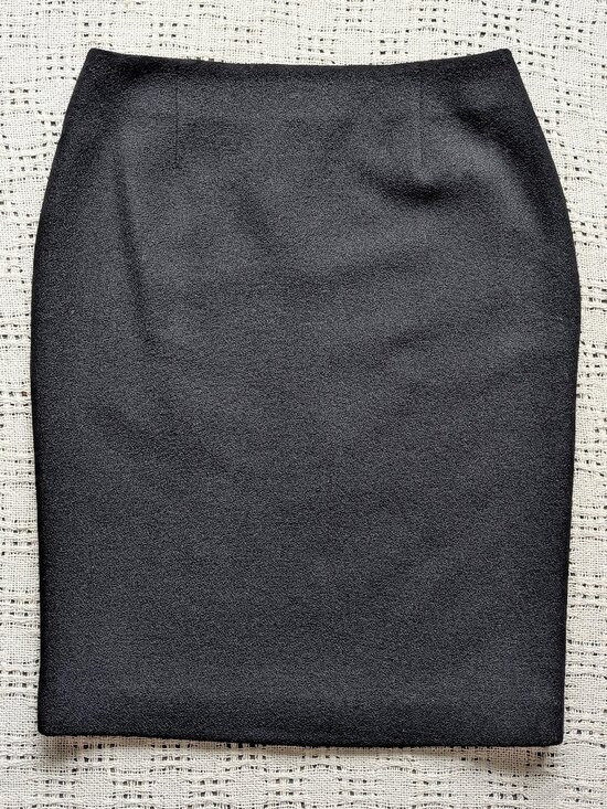 Dior Dresses & Skirts - Vtg Christian Dior Pencil Skirt 100% Wool Crepe, 100% Silk Lining Sz. 12